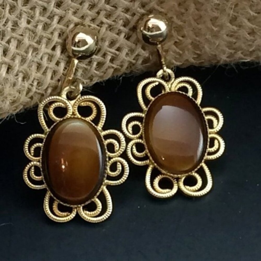 Vtg Filigree Faux Brown Tiger Eye Clip On Earrings Celebrity Gold Tone Danglers
